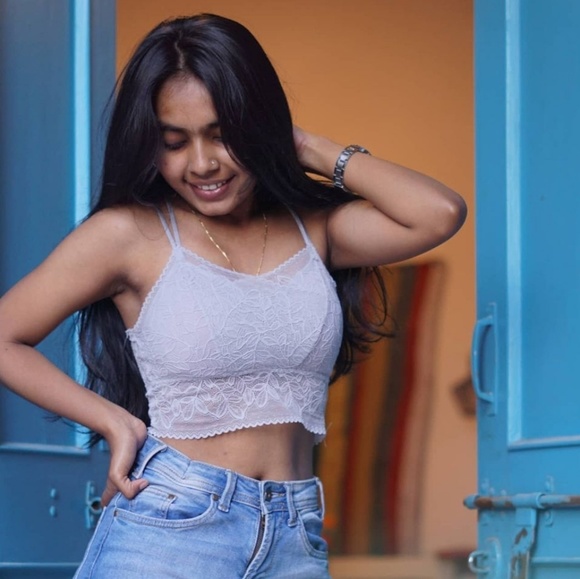 priya_pawar